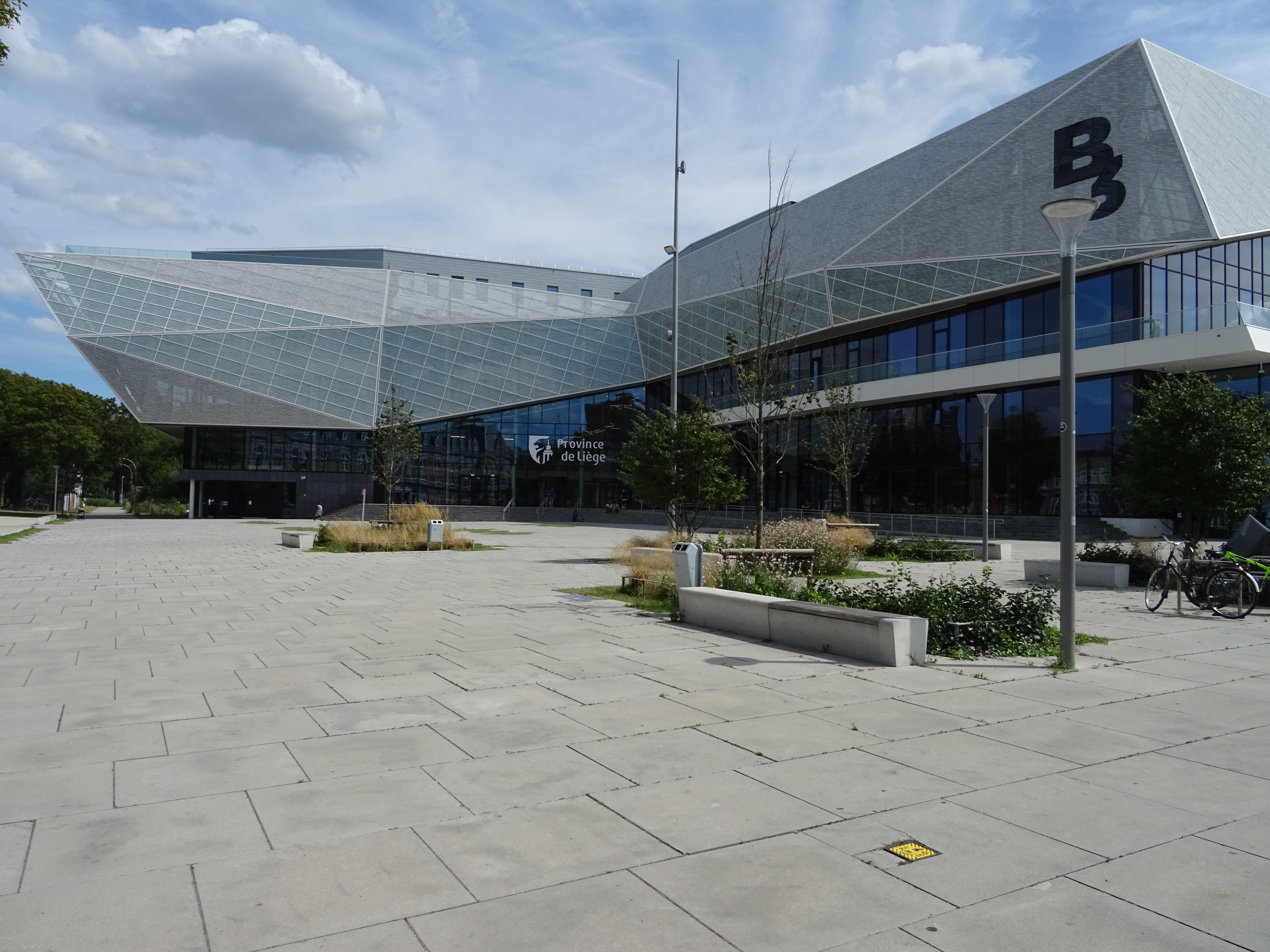 B3